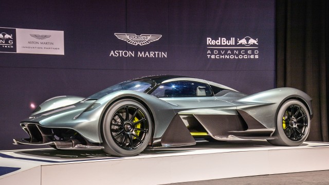 Aston-Martin-Valkyrie-1