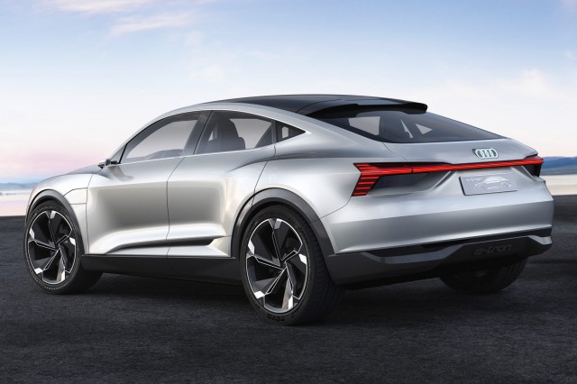 Audi-E-Tron-Sportback-2