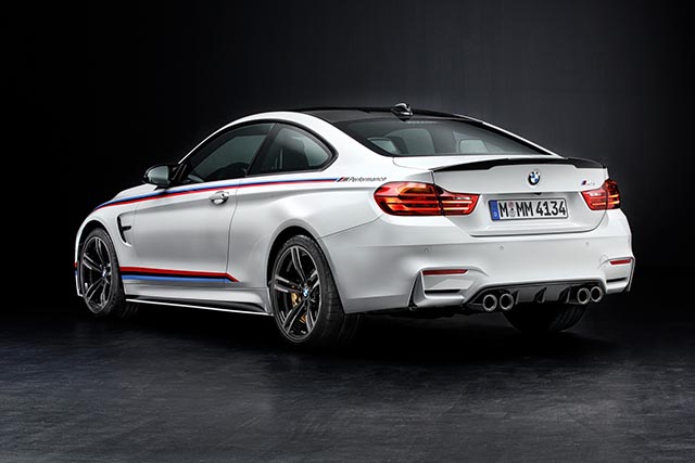 BMW M4 mit M Performance Parts