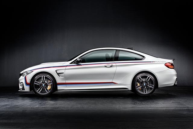 BMW M4 mit M Performance Parts