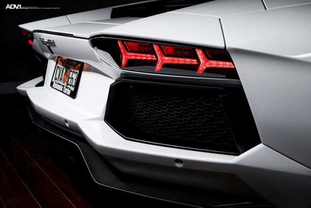 adv1-lambo-aventador-v-17