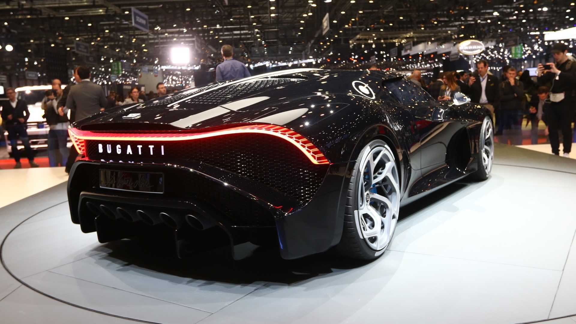 bugatti la voiture noire