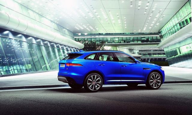 jaguar_f_pace_frankfurt_2015_5