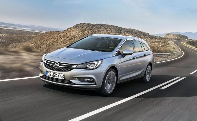 opel_astra_karavan_2015_1