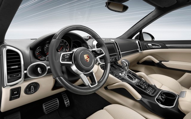 porsche_cayenne_gts_video_2015_1