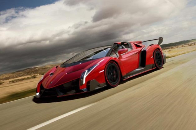 veneno-roadster-2