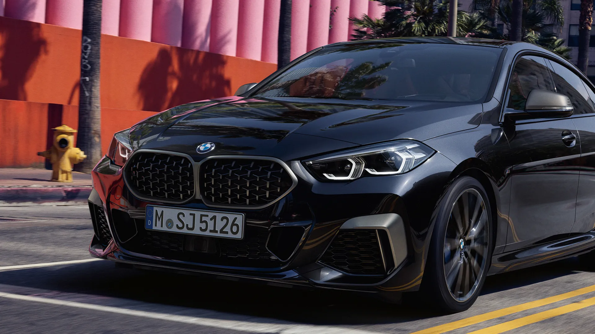 BMW M235 Gran Coupe: Ključna Snažno Sportskih Sedan