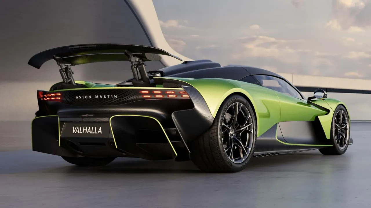 Foto: Aston Martin Valhalla: Fascinantni superautomobil s 1079 KS napada Ferrari i Lamborghini!