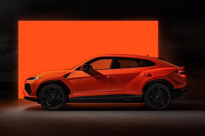 2025 Lamborghini Urus SE Recenzija: Savršen spoj suprotnosti