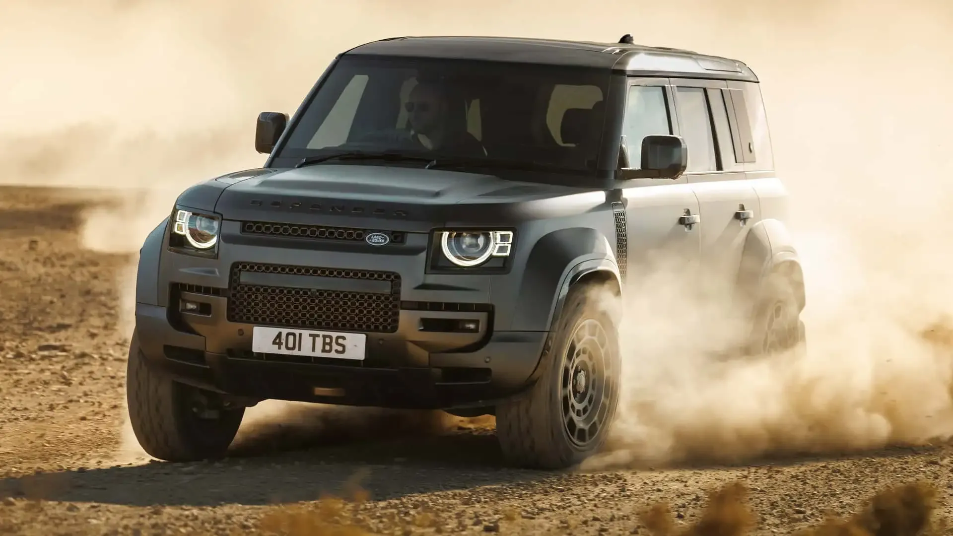 Land Rover Defender Octa ide na trke