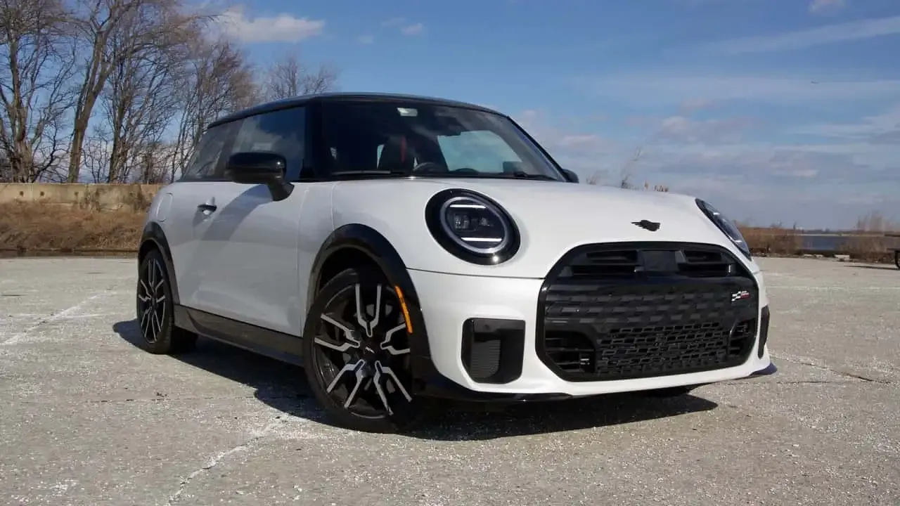 Ko je novi Mini Cooper? Recenzija